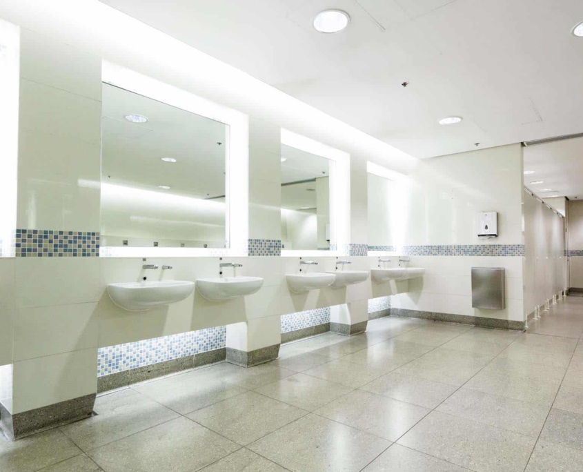 Clean-barthroom Clean barthroom